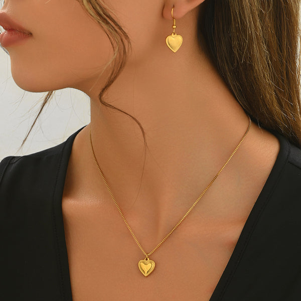 18K Gold Plated Symmetrical Heart Jewelry Set Mirror Polish Hypoallergenic Necklace  Earrings For Women, Never Fade Luxury Gift With Precision-Cast Edges