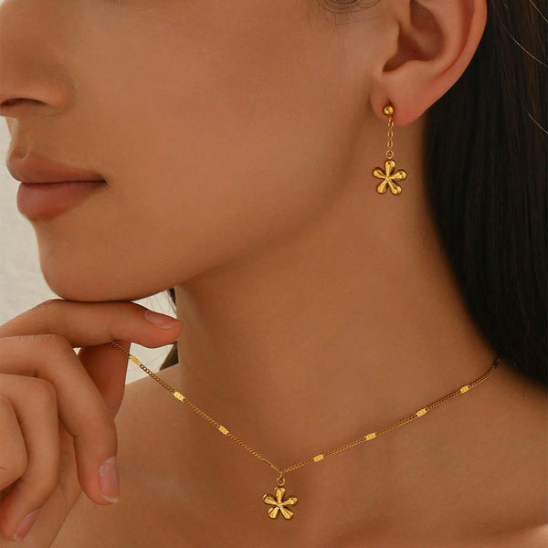 18K Gold Plated Floral Carved Mirror Jewelry Set  Hypoallergenic Skin Safe Necklace   Earrings For Daily Evening  Never Fade Luxury Gift With Precision Cast Petals